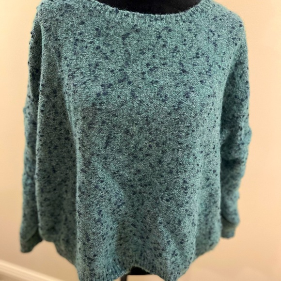 Cristina Gavioli knitwear sweater. Crew neck. Sage green/Navy. Fits size M/L - Picture 3 of 5